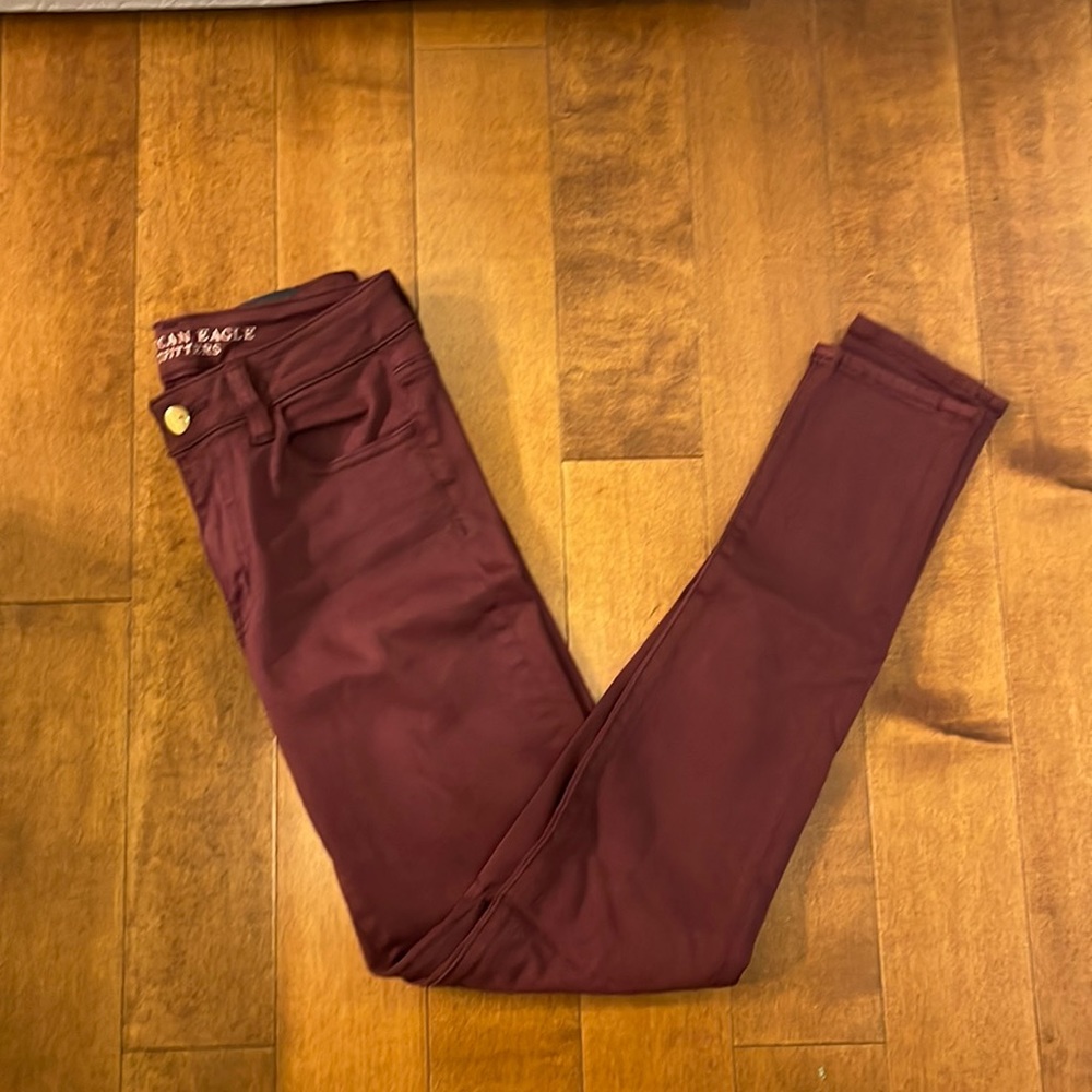 American eagle burgundy jeans
